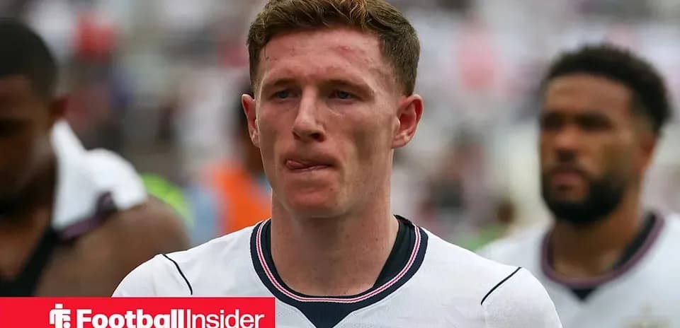 Jugador de Inglaterra caminando tras el partido