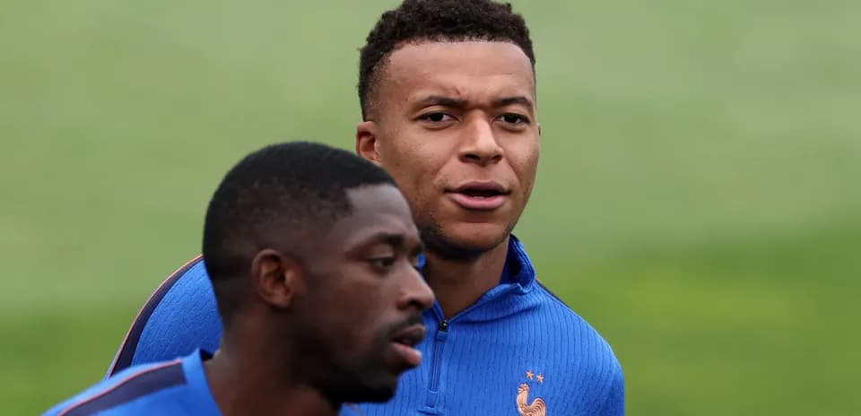 Jugadores de Francia en sesión de entrenamiento