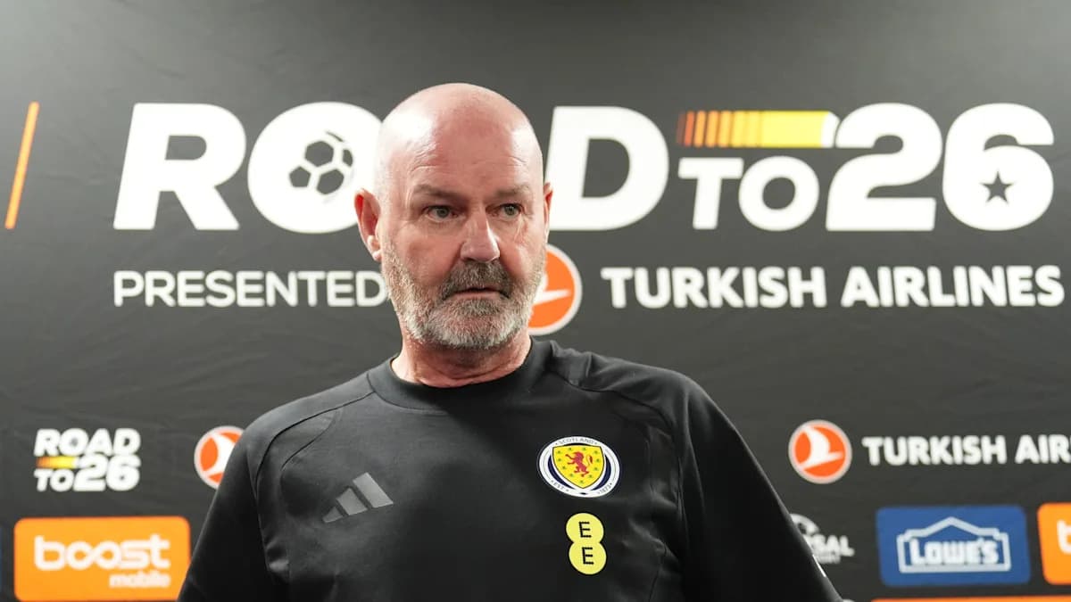 Entrenador en rueda de prensa sobre el torneo Road to 26