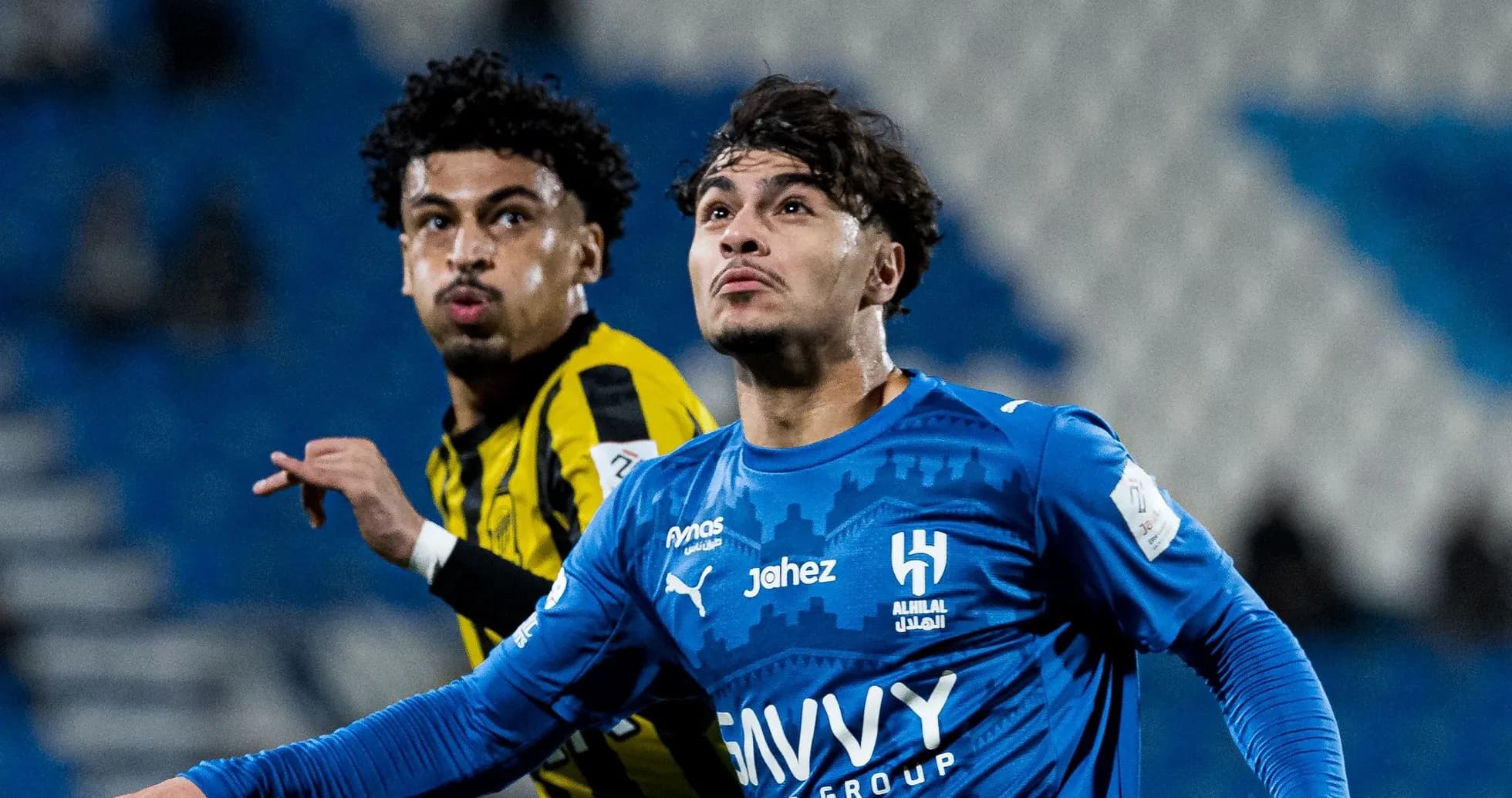 Jugadores de Al Hilal y Al Ittihad durante el partido