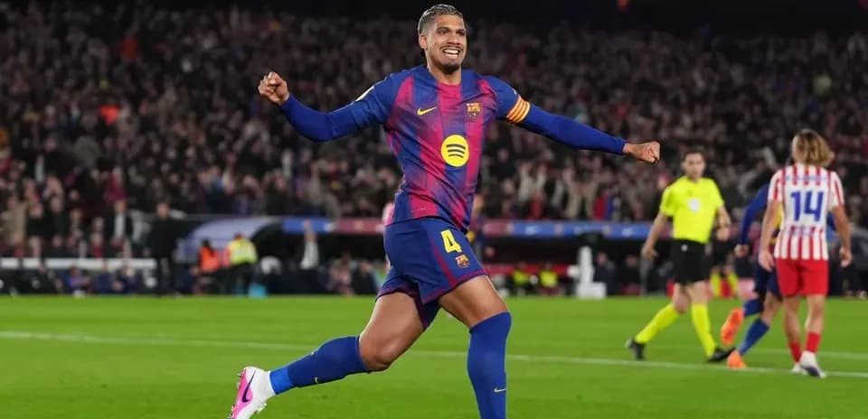 Jugador de Barcelona celebrando un gol en el partido