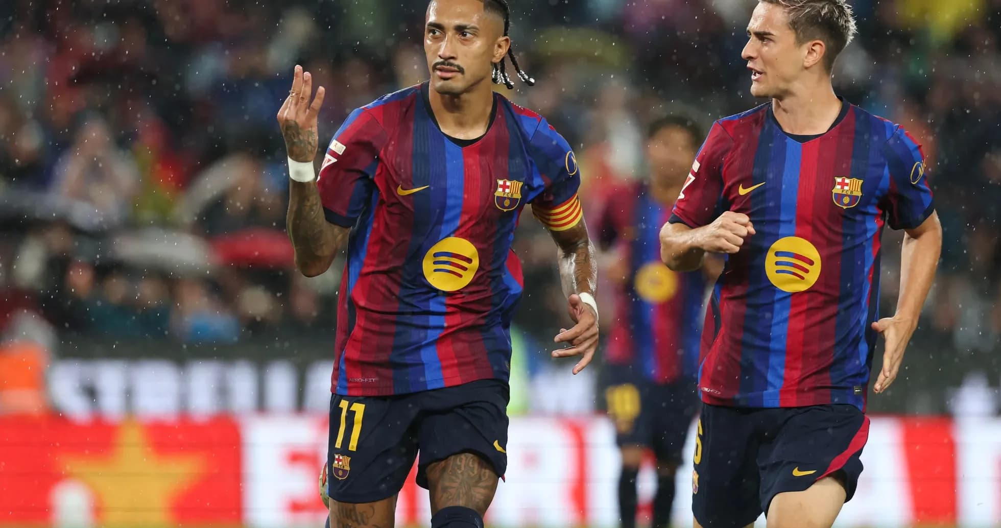 Celebración de jugadores del Barcelona en el partido