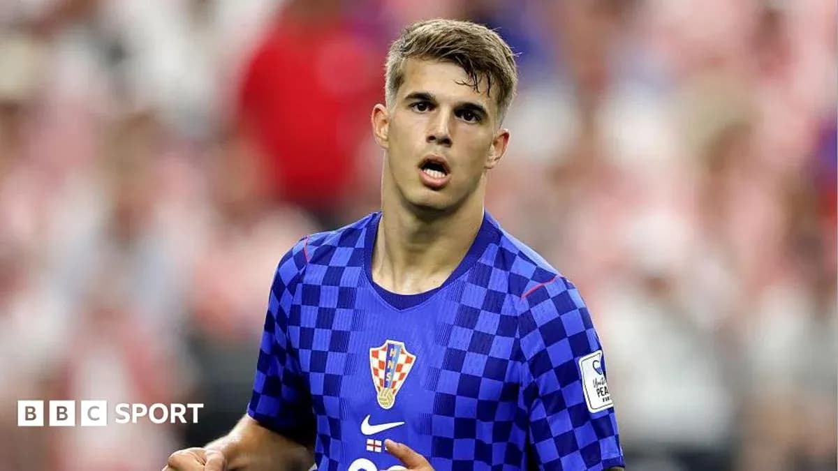 Jugador croata en el campo durante un partido