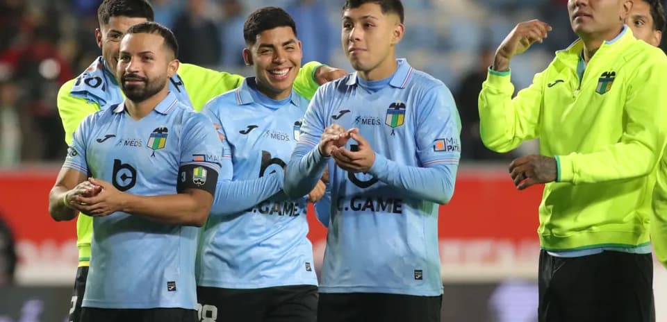 Jugadores de O'Higgins celebrando en el partido