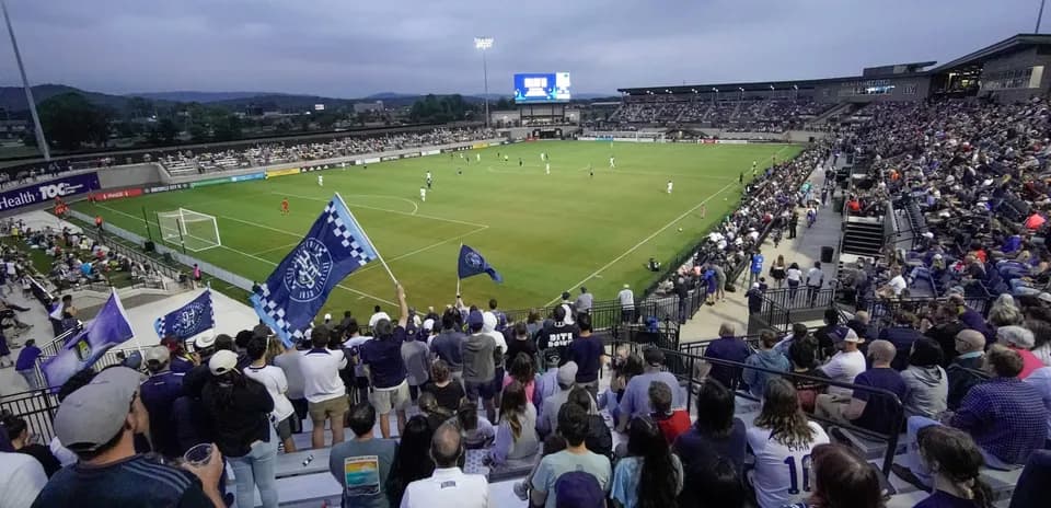 Partido de fútbol entre Huntsville City y Connecticut FC
