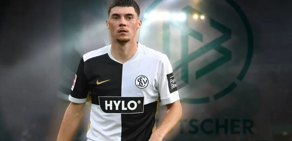 Jugador con camiseta de SV Wehen Wiesbaden en el campo