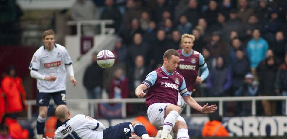 Millwall y West Ham se enfrentan tras 14 años en el 100º Derby Dockers