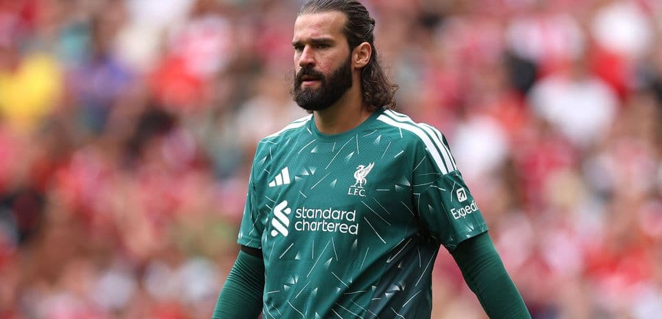 Juventus busca a Zion Suzuki como solución temporal antes de fichar gratis a Alisson Becker