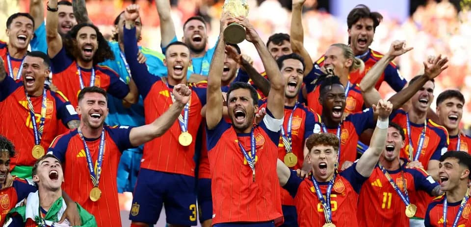 Celebración en España tras el triunfo en la final del Mundial de Fútbol