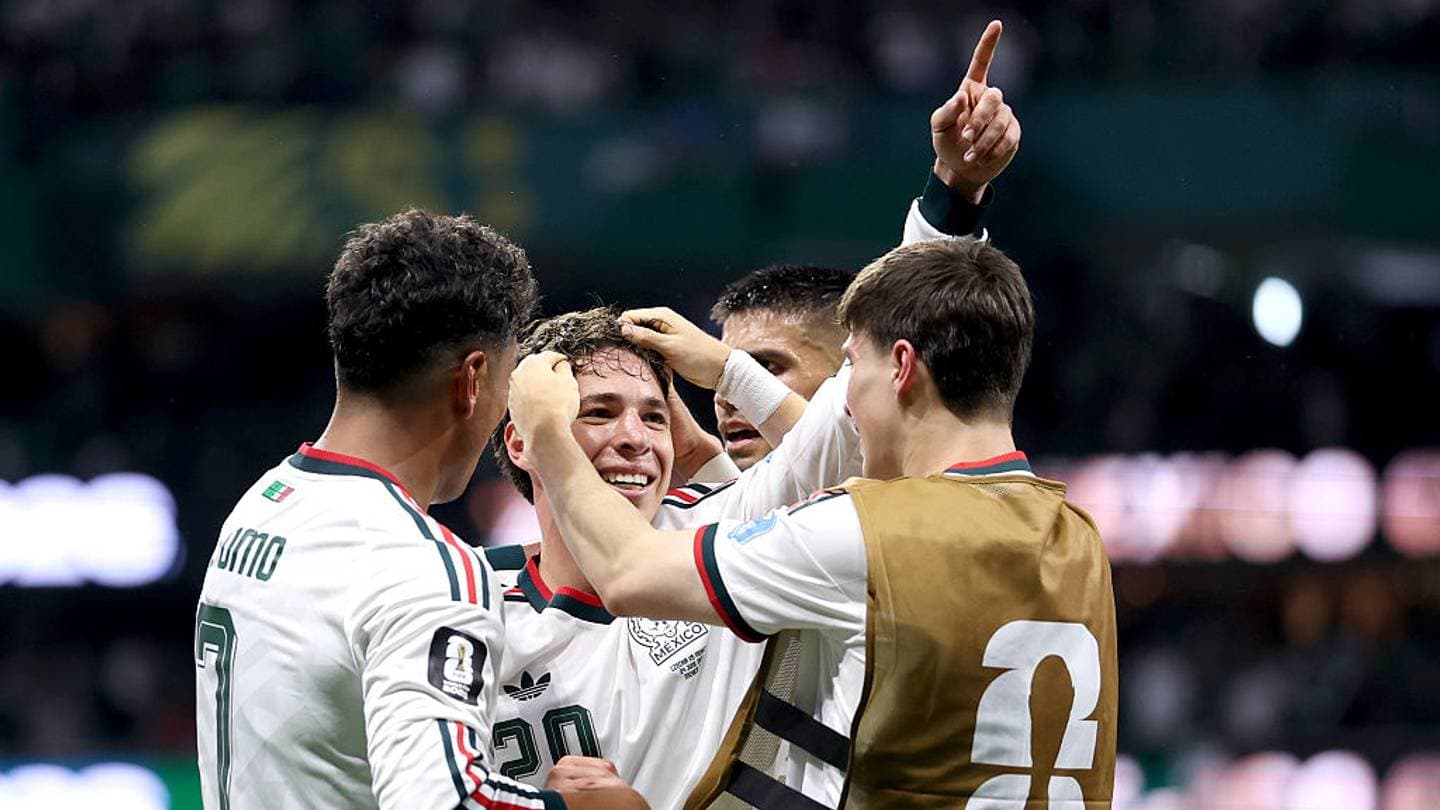 Calificaciones de los Jugadores de México ante Chequia: Segunda Mitad Mágica para un Grupo Perfecto