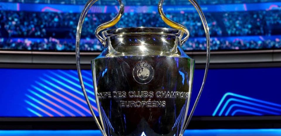 Predicciones del Superordenador para los Próximos 20 Ganadores de la Champions League (2027-2046)