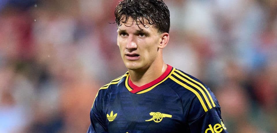 Christos Tzolis desafía a Arteta mientras Arsenal apunta a Vinicius Jr en un fichaje histórico