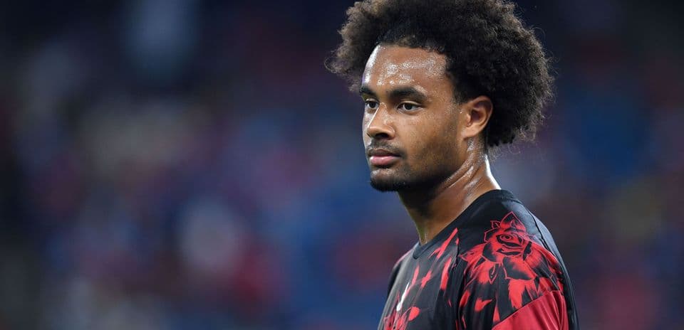 Everton intenta fichar a Joshua Zirkzee en el último día del mercado de transferencias