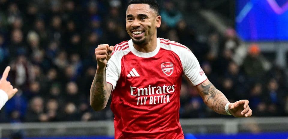 Hansi Flick se sorprende tras la contratación de Gabriel Jesus por Barcelona por solo 10 millones de euros