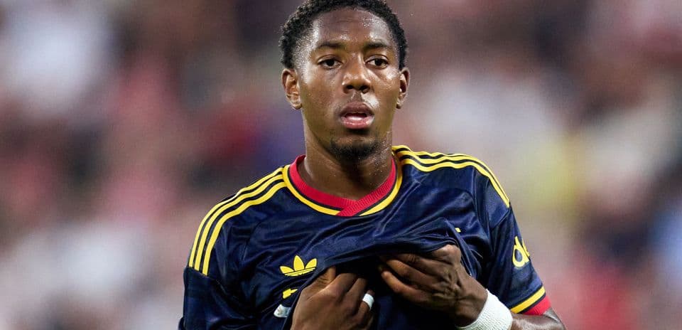 Liverpool podría adelantarse a Man Utd y Chelsea por el talento de Arsenal Myles Lewis-Skelly