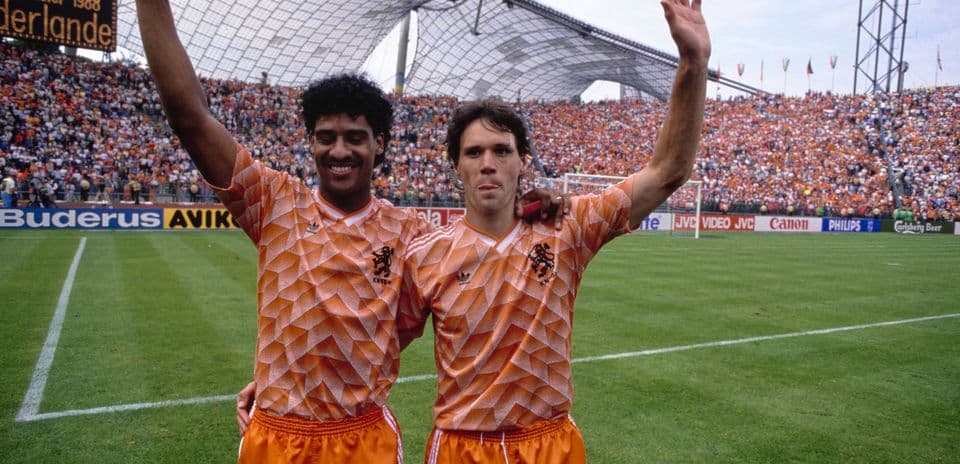 Holanda vence a Alemania en Hamburgo con gol decisivo de Van Basten en semifinales de Euro 1988