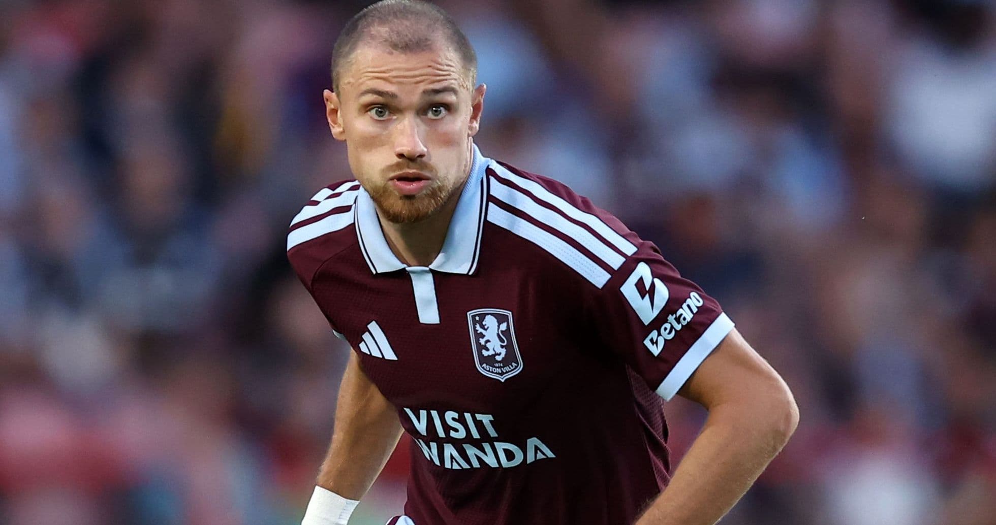Matty Cash apunta a la gloria en la Supercopa de la UEFA mientras Aston Villa se enfrenta al mejor equipo del mundo, Paris Saint-Germain