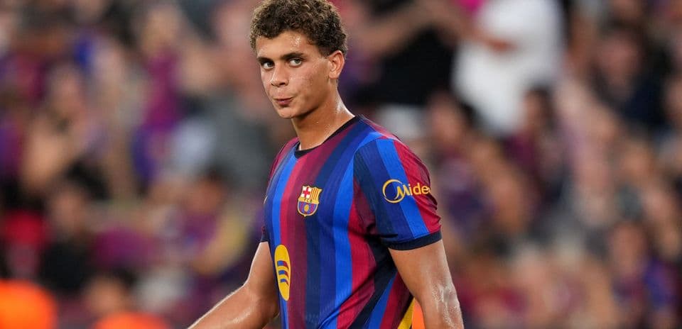 Barcelona inscribe al joven talento egipcio Hamza Abdelkarim en el primer equipo tras brillante pretemporada