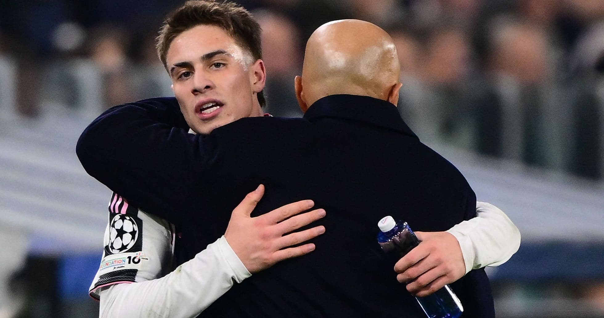 Luciano Spalletti compara a Kenan Yildiz con la estrella del PSG Khvicha Kvaratskhelia