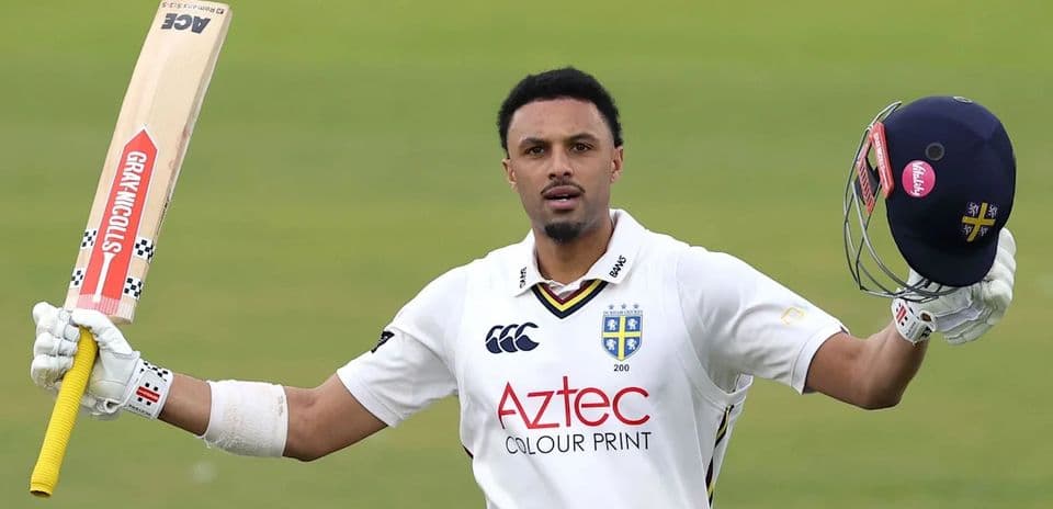 Emilio Gay brilla con 141 para Durham en su inicio contra Lancashire