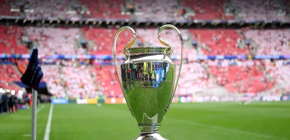 Cinco Victorias Inglesas Marcan el Camino para la Segunda Ronda de la Champions League