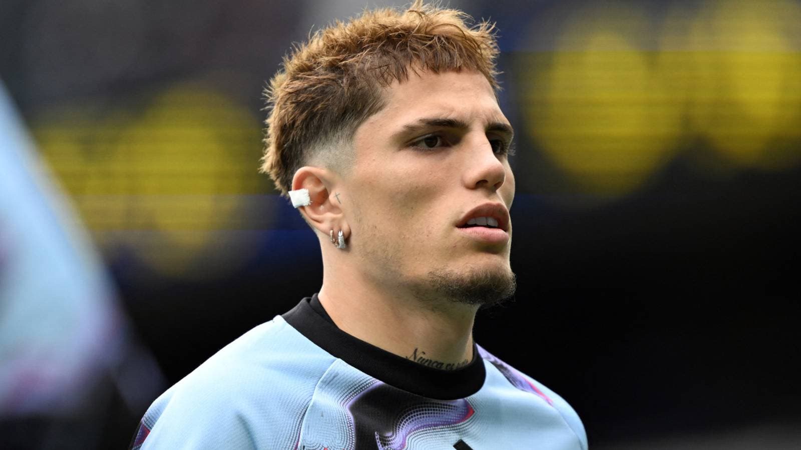 Alejandro Garnacho Busca Salida Tras Difícil Comienzo en Aston Villa