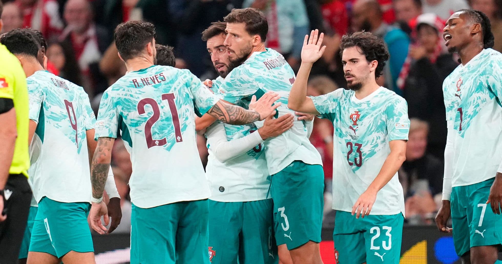 Valoraciones de jugadores de Portugal vs Dinamarca: Bruno Fernandes brilla en triunfo contundente