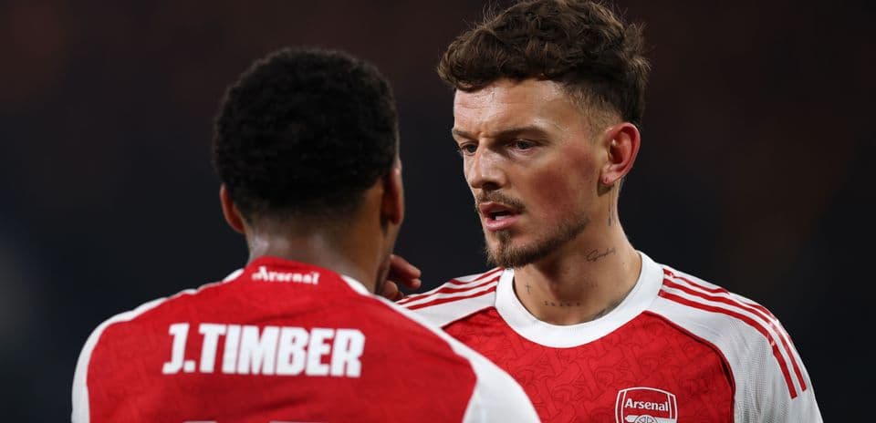 La exigente táctica de Arsenal lleva al límite físico a Ben White y Jurrien Timber