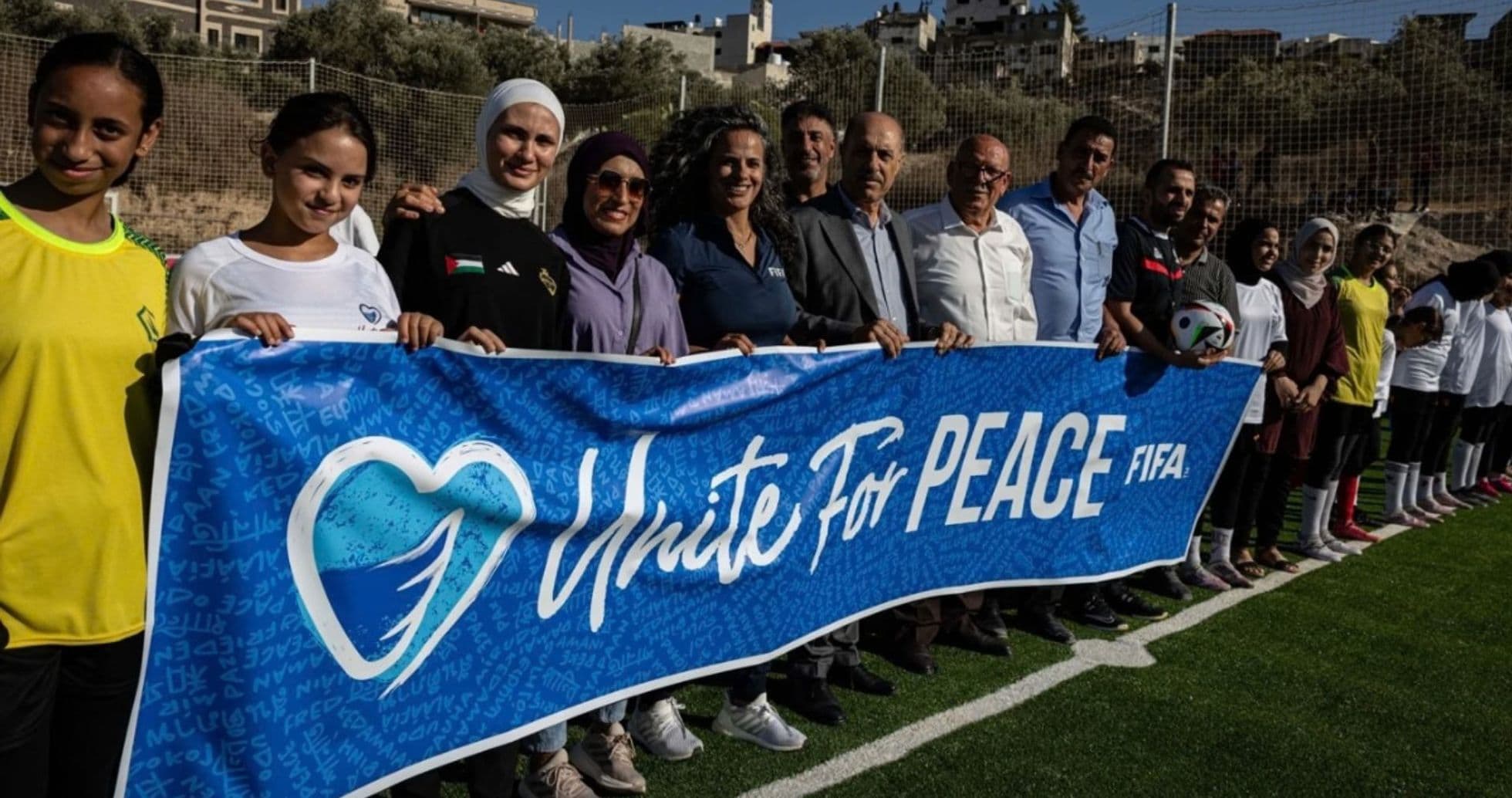 FIFA inaugura nuevas arenas de fútbol en Palestina para ofrecer espacios seguros a jóvenes en Cisjordania