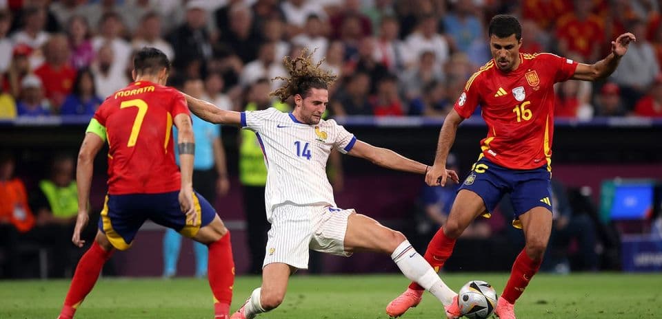 Cómo el choque táctico entre Francia y España en el Mundial podría marcar el futuro del fútbol