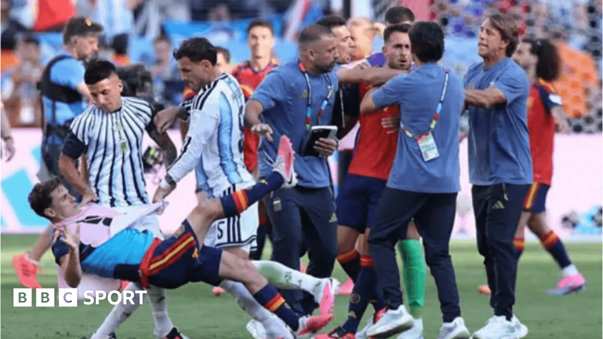 Gavi opina que Paredes no debería ser suspendido tras incidente en la final del Mundial 2026