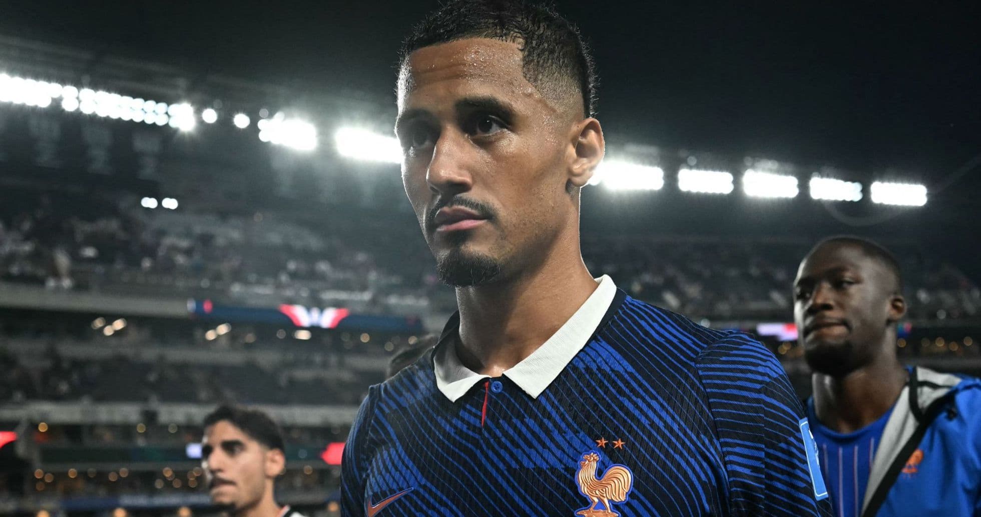 Didier Deschamps confía en William Saliba a pesar de molestias en la espalda antes del Mundial