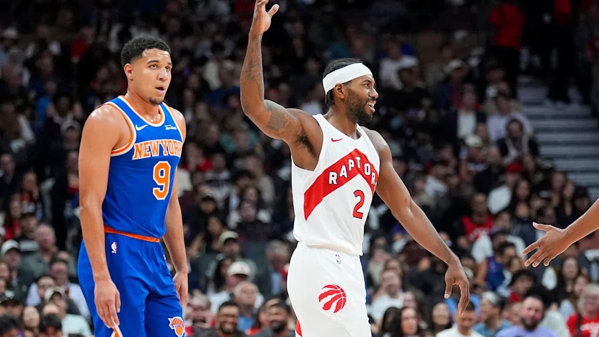 Kawhi Leonard anota 21 puntos en la primera mitad de su debut en pretemporada con los Raptors tras su traspaso desde los Clippers