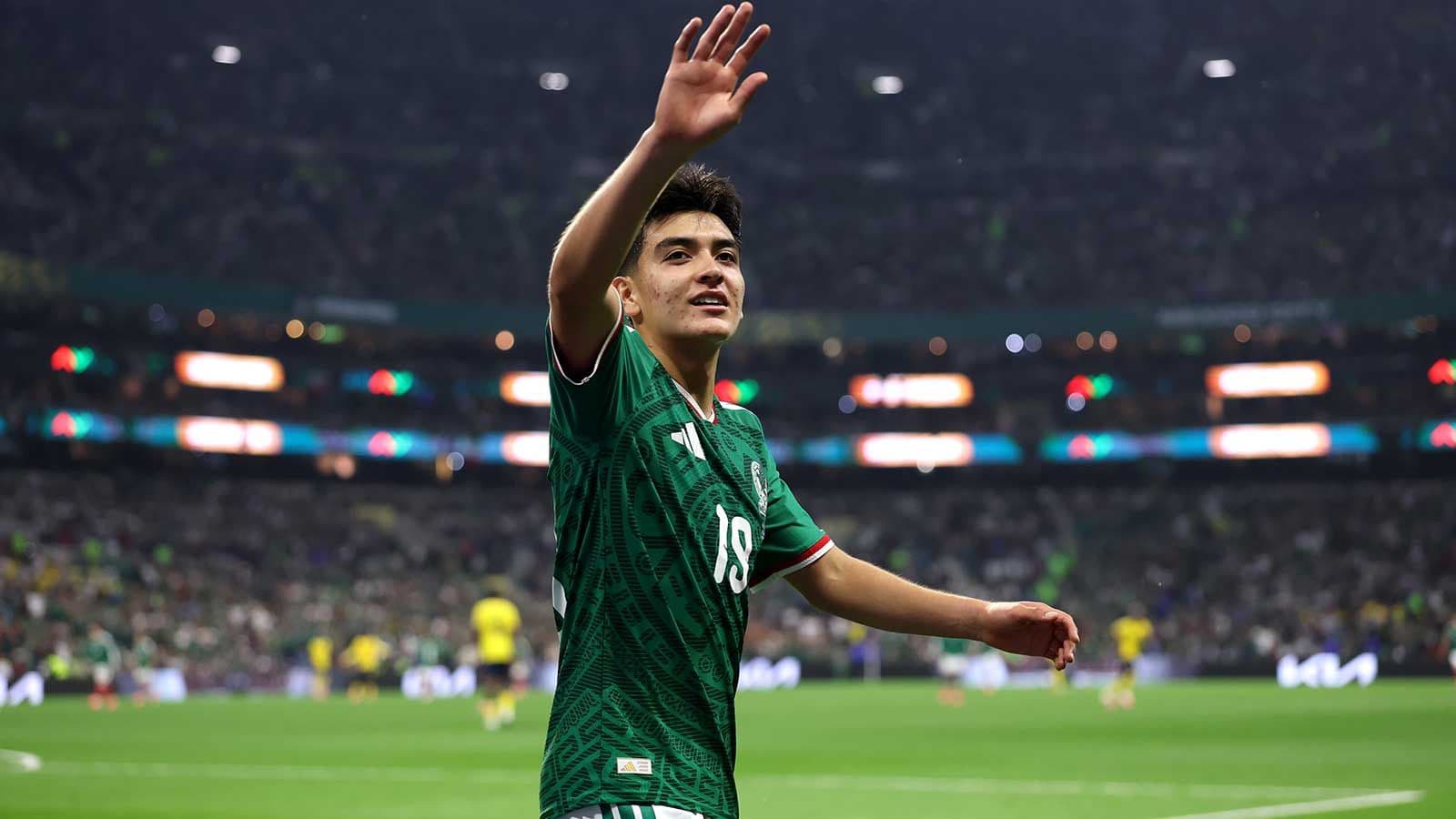 Liverpool sigue de cerca a Gilberto Mora, joven promesa mexicana de 17 años