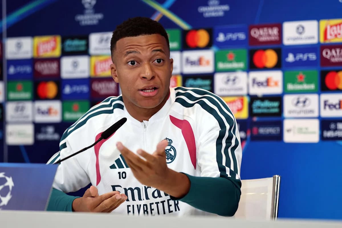 Kylian Mbappé responde a comparaciones con Dembélé y Raphinha antes del estreno en Champions