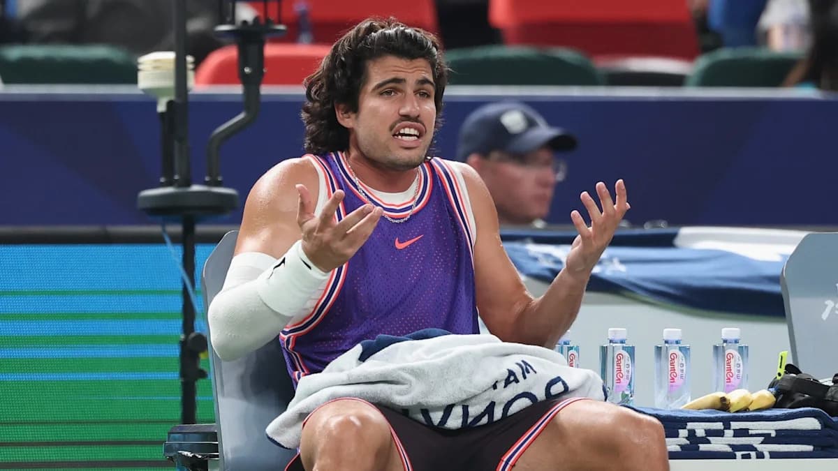 Zizou Bergs sorprende y elimina a Carlos Alcaraz en Shanghai Masters