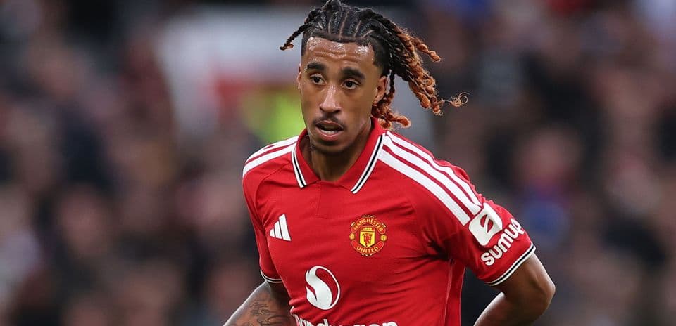 Leny Yoro habla sobre la crisis en Man Utd y el choque clave contra Atlético de Madrid