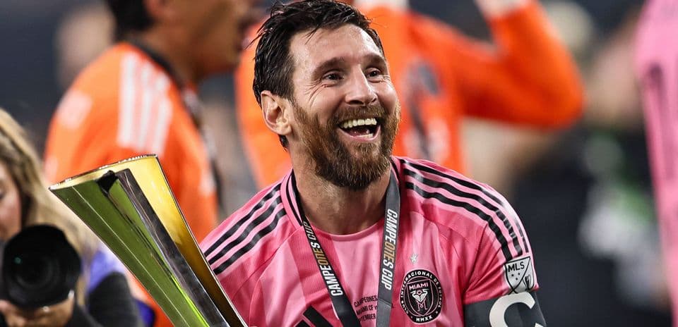 Carolina Holguin pide a Lionel Messi respeto y grandes sueños tras tomar el mando en Eldense