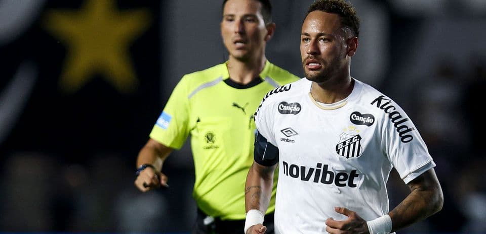 Neymar critica a los aficionados negativos de Santos y les pide quedarse en casa tras victoria en Copa Sudamericana