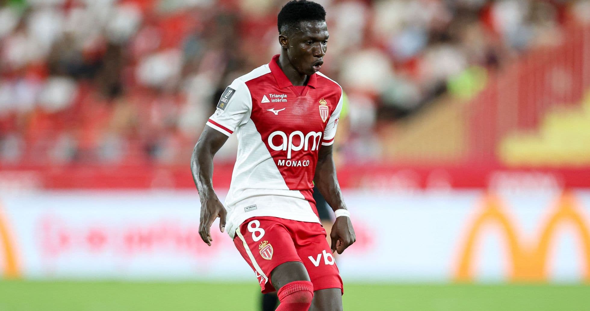 Chelsea cierra acuerdo de última hora para fichar al mediocampista Lamine Camara como reemplazo de Enzo Fernández