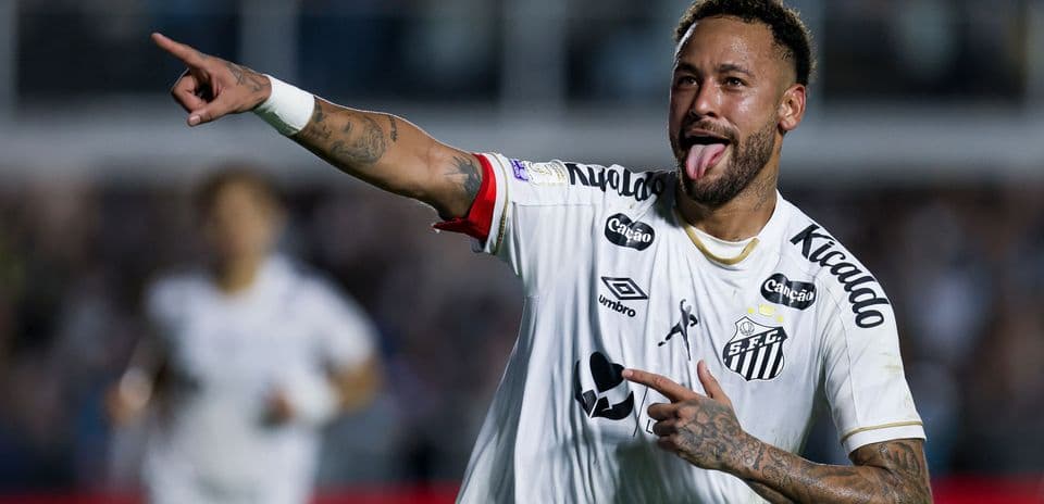 Neymar salva a Santos con dos penales ante Flamengo y complica la carrera del líder