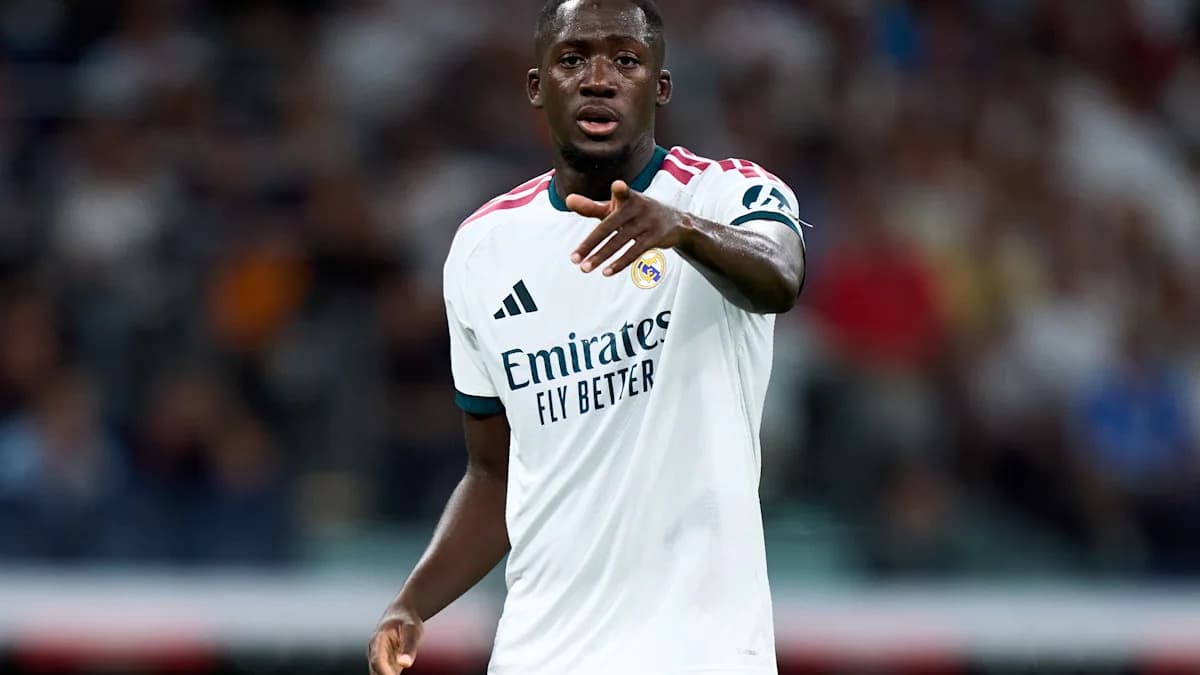 Alarma en Real Madrid: Konaté abandona concentración de Francia por lesión