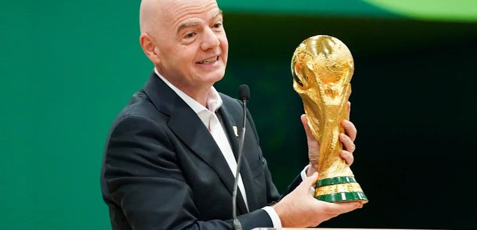 Gianni Infantino sugiere ampliar la Copa Mundial a 64 equipos
