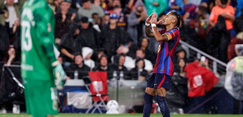 Raphinha anota un hat-trick y revela el secreto detrás de la racha imparable del Barcelona