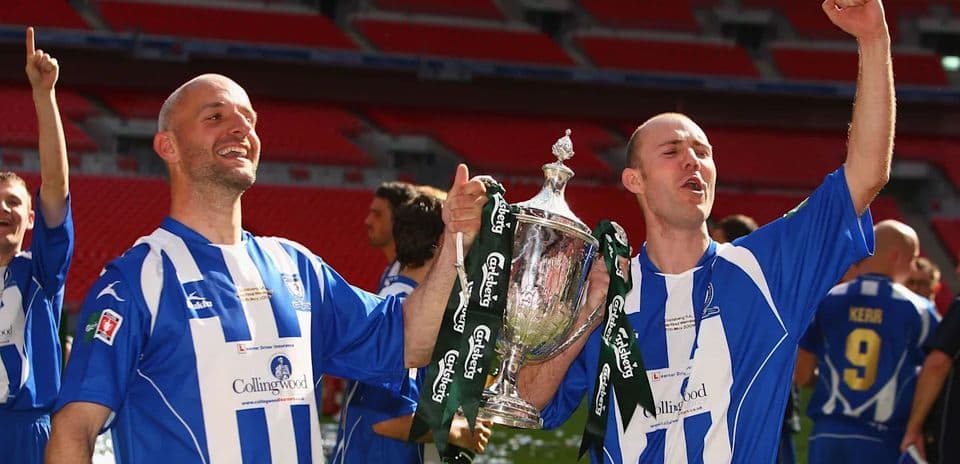 Los jugadores semi-profesionales que ganaron tres finales consecutivas en Wembley