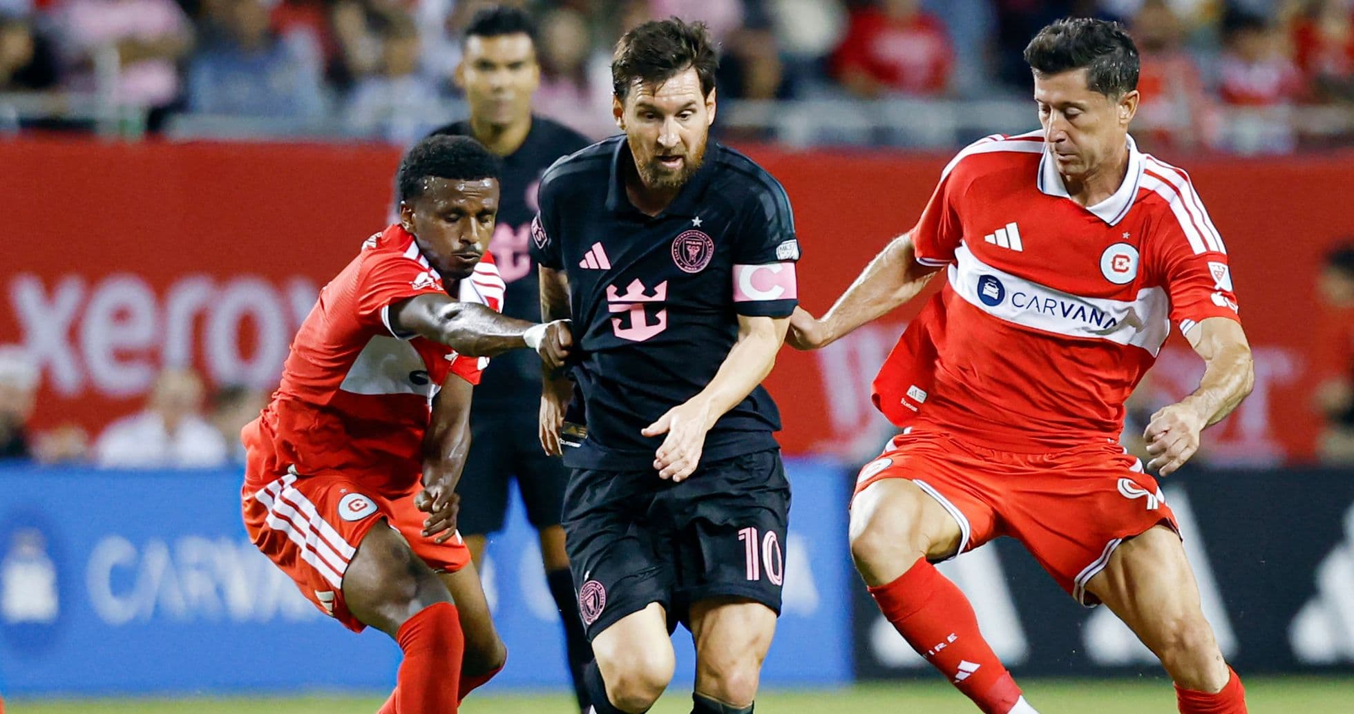 Messi y Lewandowski protagonizan un empate histórico entre Inter Miami y Chicago Fire