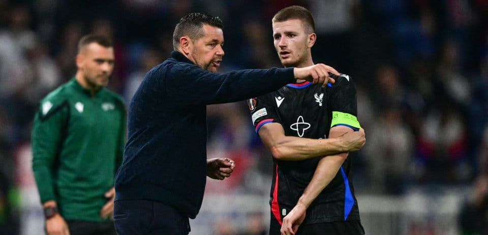 Regreso amargo: Crystal Palace pierde ante Lyon tras un primer tiempo desastroso