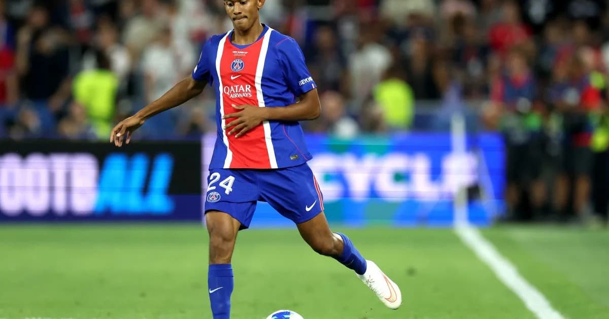 Senny Mayulu de PSG se lesiona con Francia Sub-21