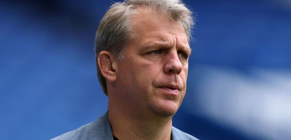 Todd Boehly y Mark Walter negocian venta de sus acciones en Chelsea a Clearlake Capital
