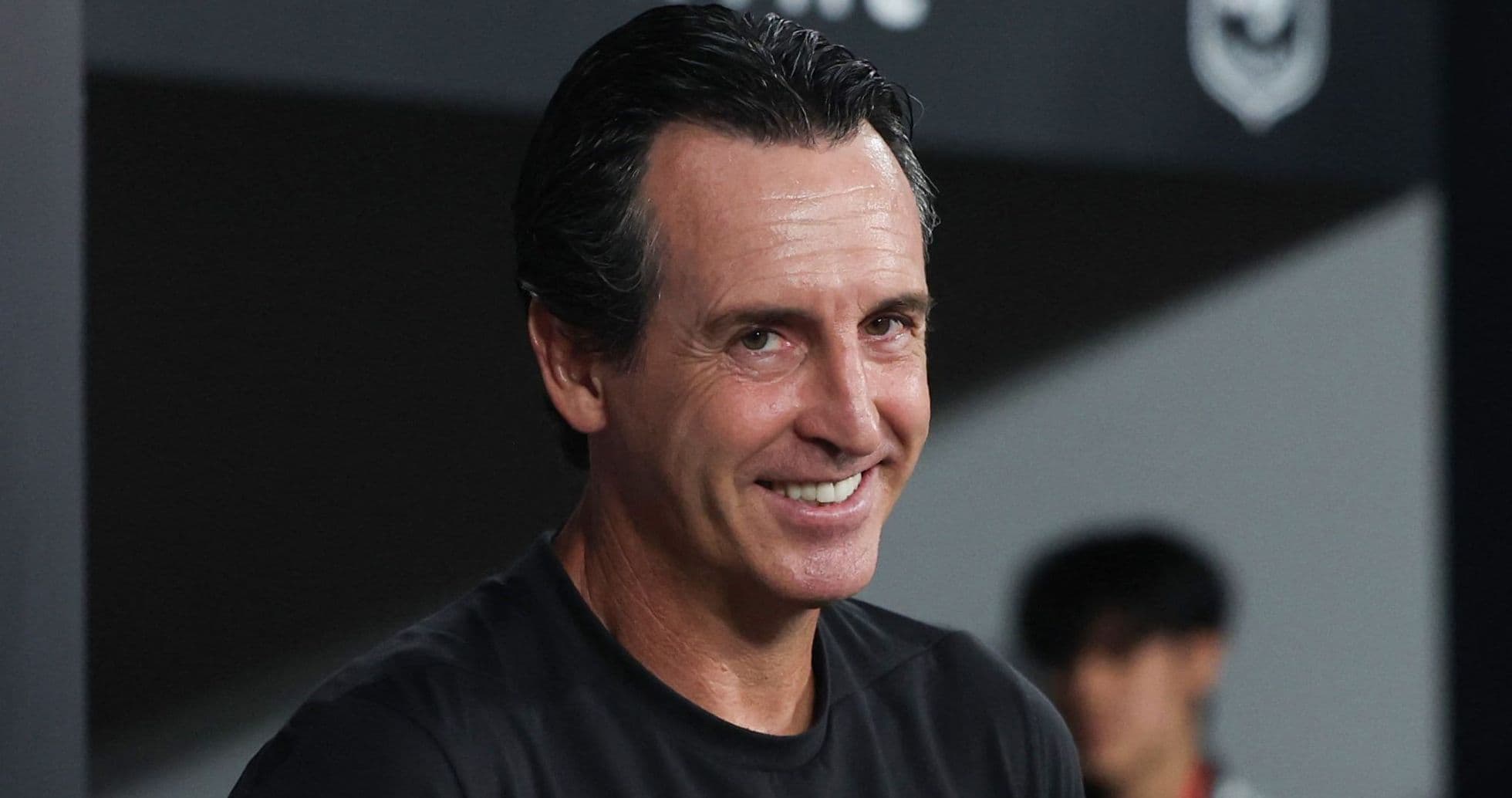 Unai Emery destaca a PSG como favorito y presiona antes del choque contra Aston Villa